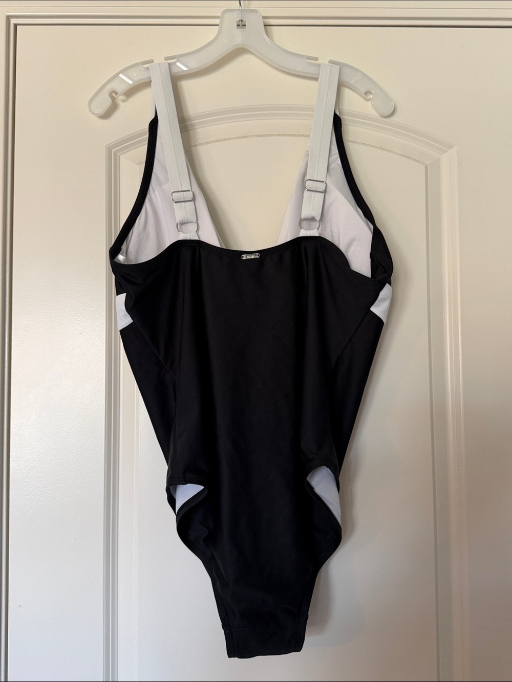 DKNY Black & White swimsuit size 18 - Picture 7 of 7